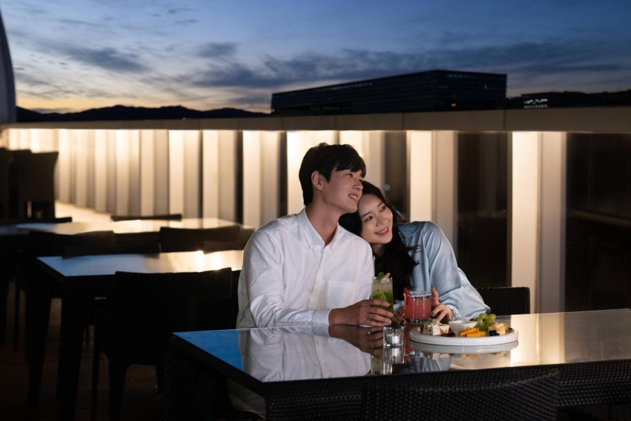 Courtyard By Marriott Seoul Pangyo Hotel Seongnam Exterior photo